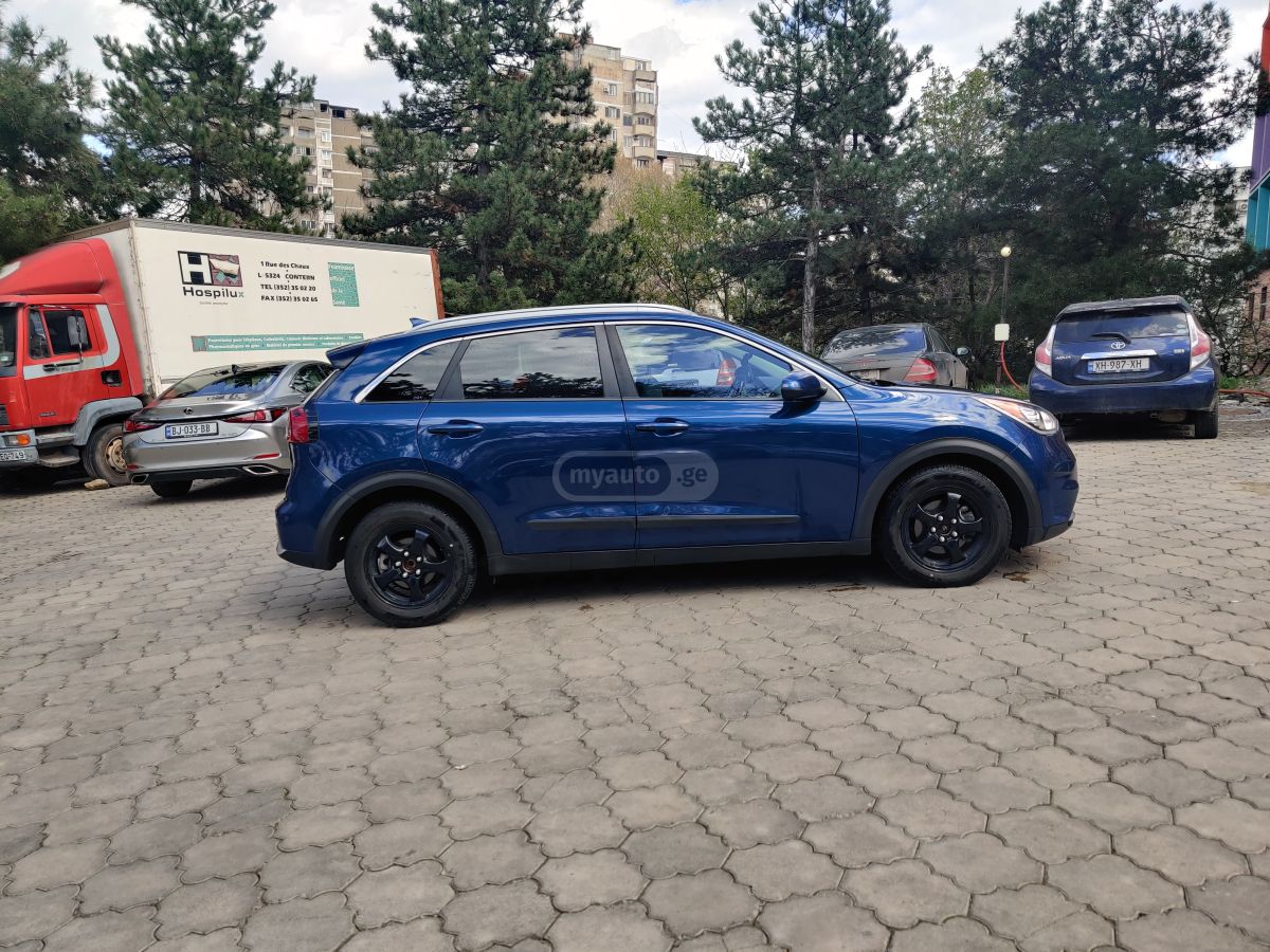 Kia Niro - фото 8