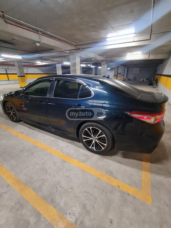 Toyota Camry - фото 7