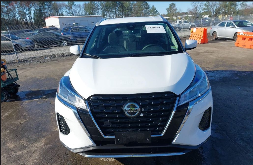 Nissan Kicks - фото 1