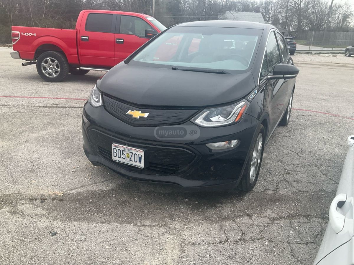 Chevrolet Bolt EV - фото 2