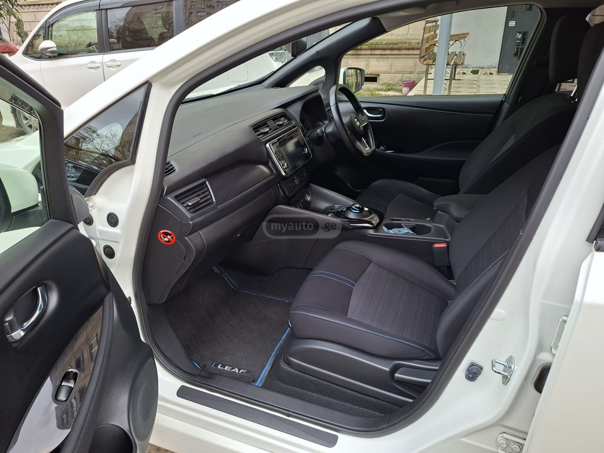 Nissan Leaf - фото 10