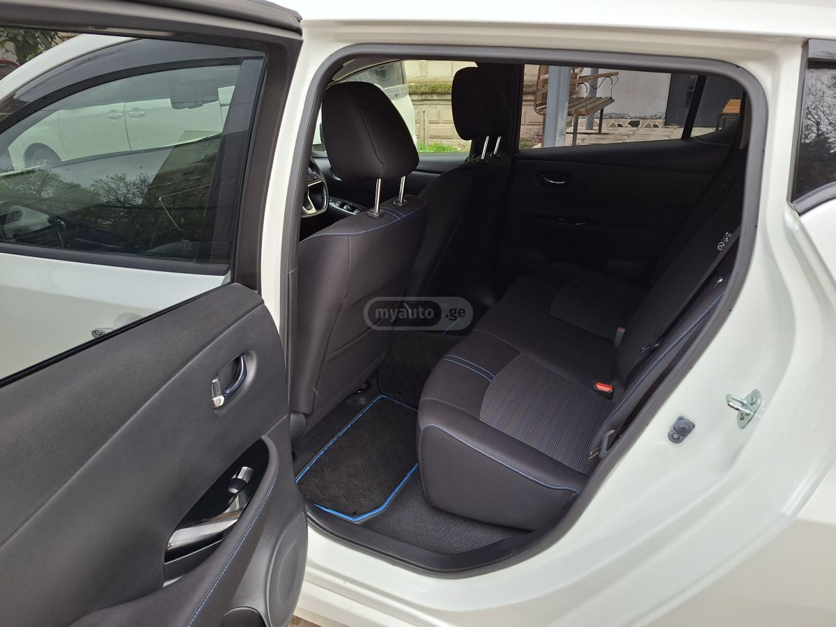 Nissan Leaf - фото 11