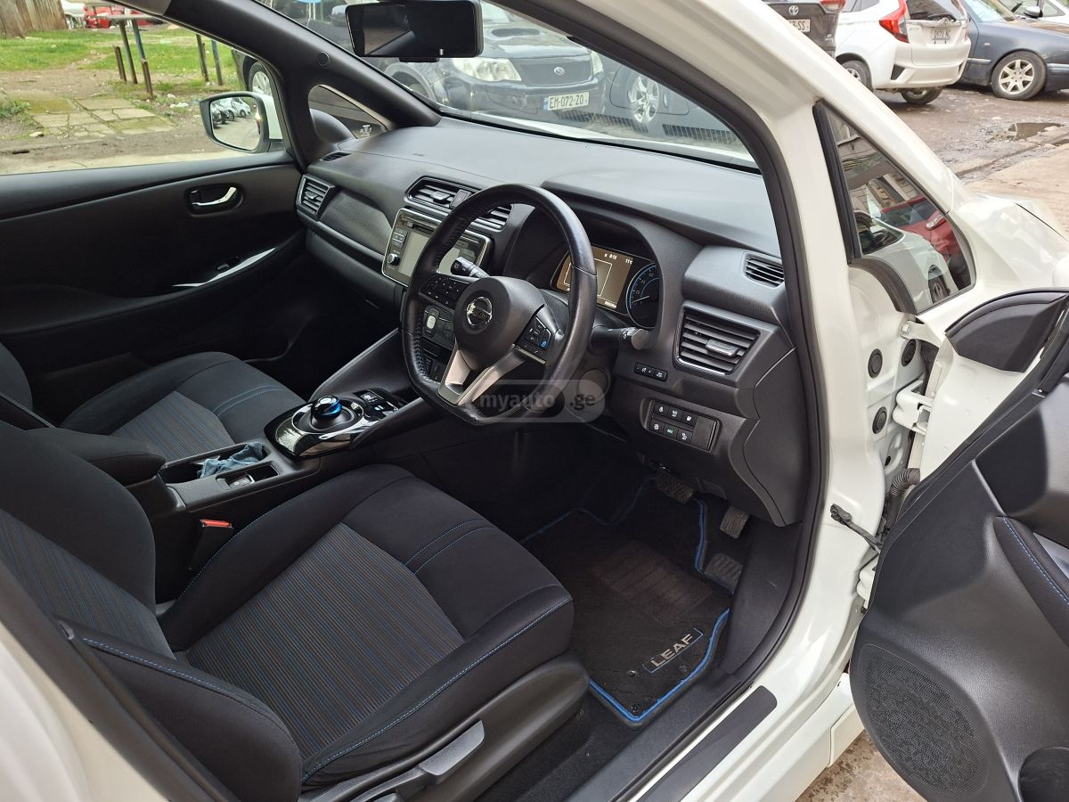 Nissan Leaf - фото 9