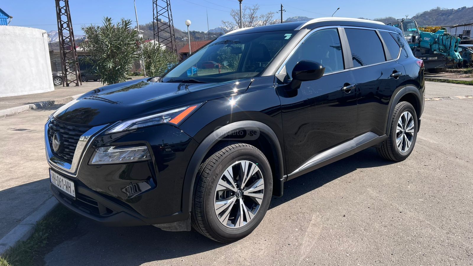 Nissan SV 4dr Front-Wheel Drive CVT — миниатюра 3