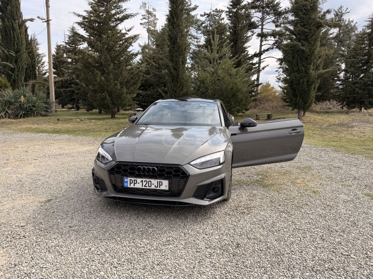 Audi A5 - фото 8