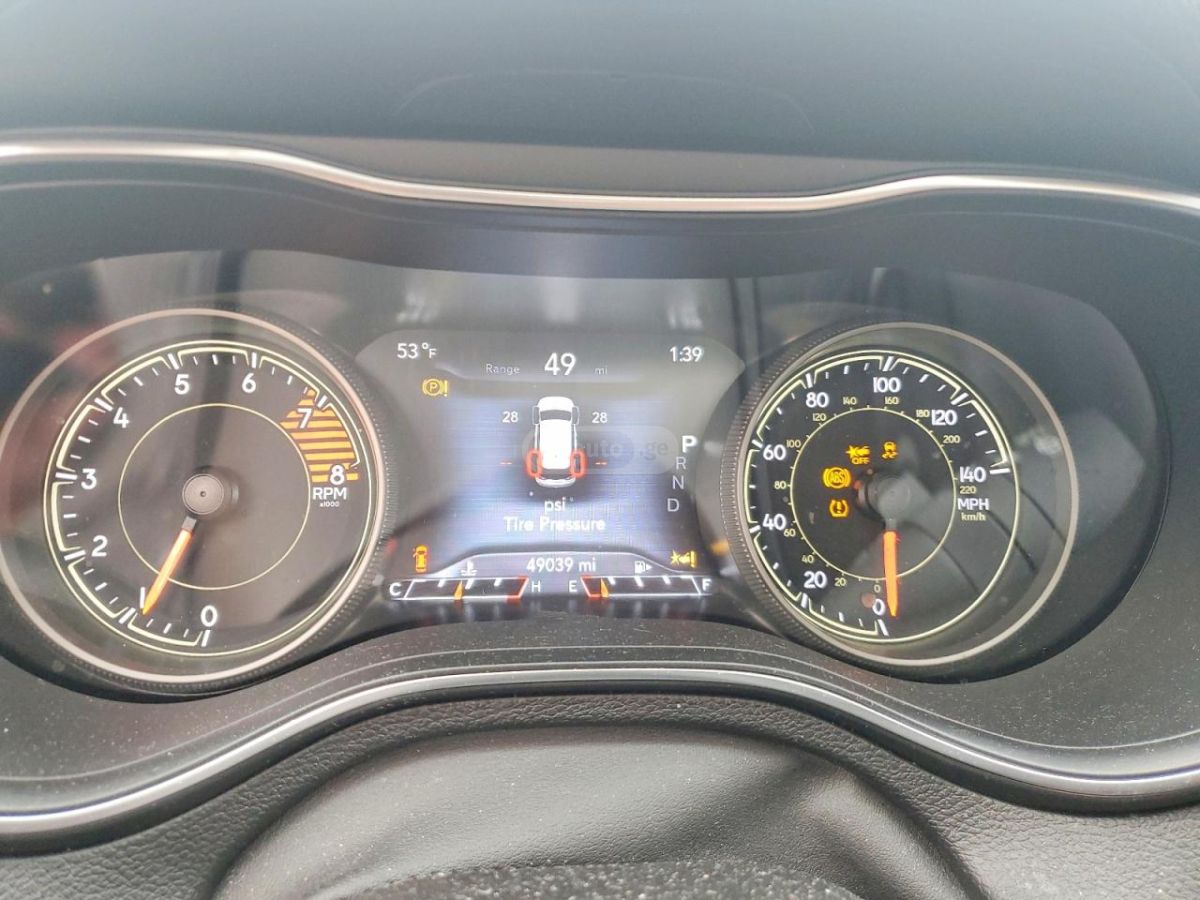 Jeep Cherokee - фото 9