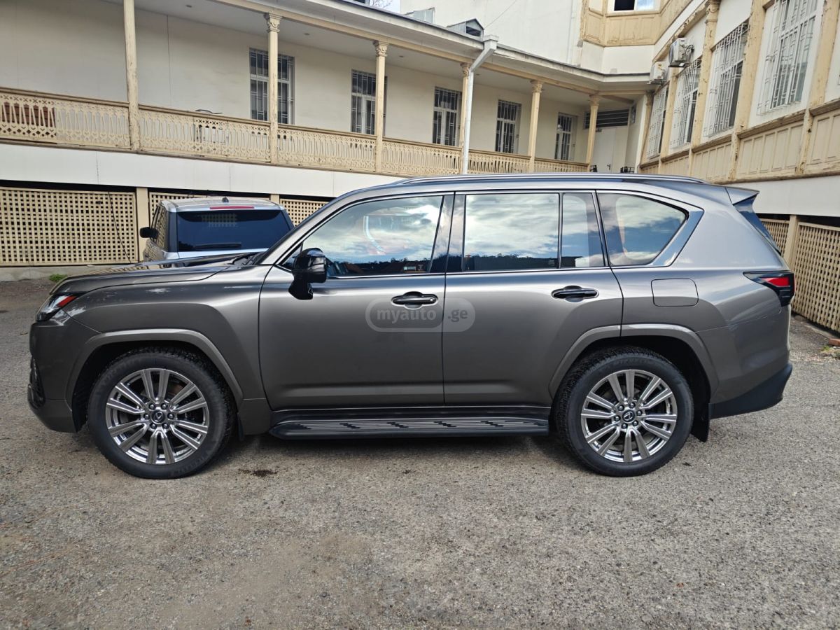 Lexus LX 600 Luxury 4dr 4x4 Automatic 2022 — миниатюра 2