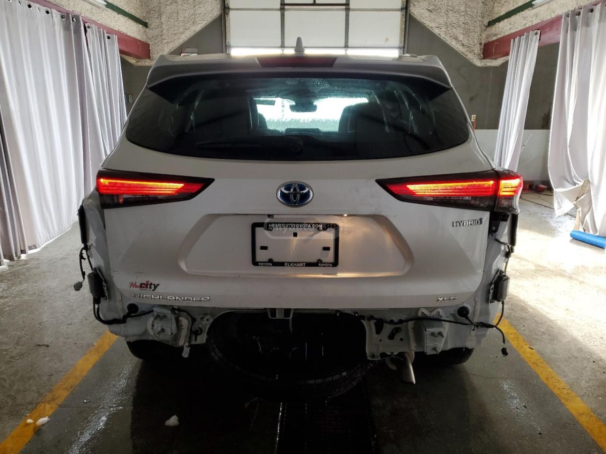 Toyota XLE 4dr All-Wheel Drive Automa — миниатюра 2