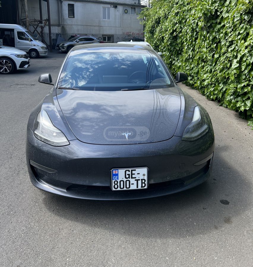 Tesla Model 3 - фото 4