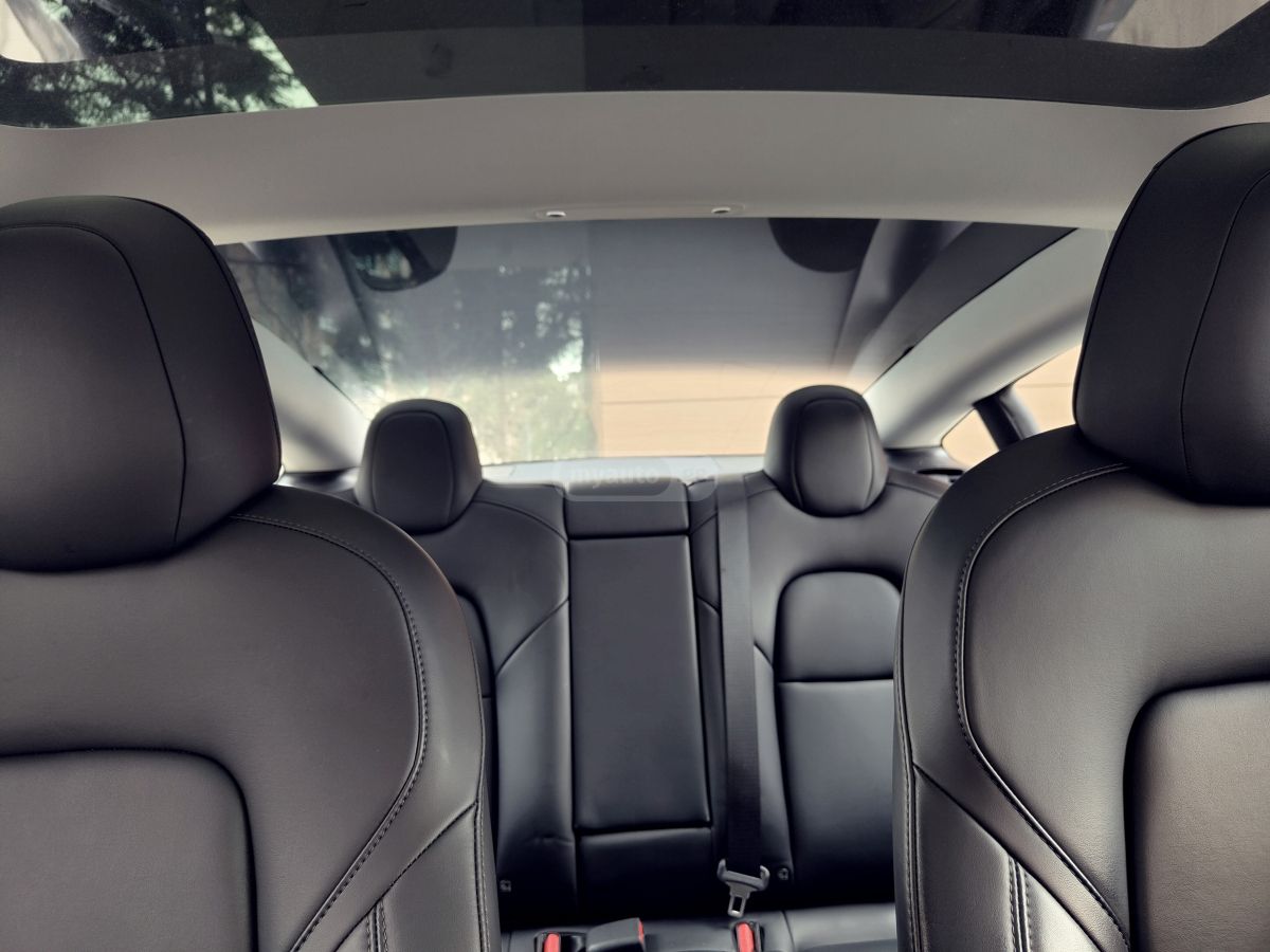 Tesla Model 3 - фото 6