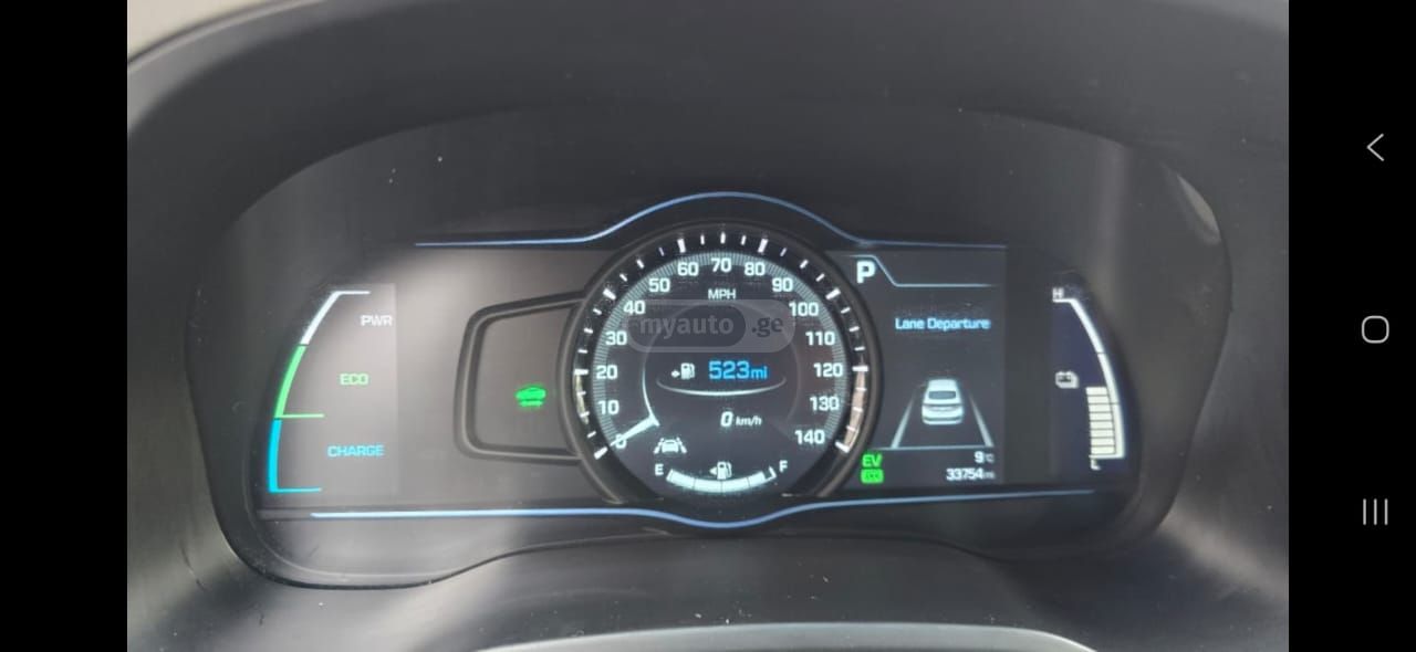 Hyundai Ioniq - фото 12