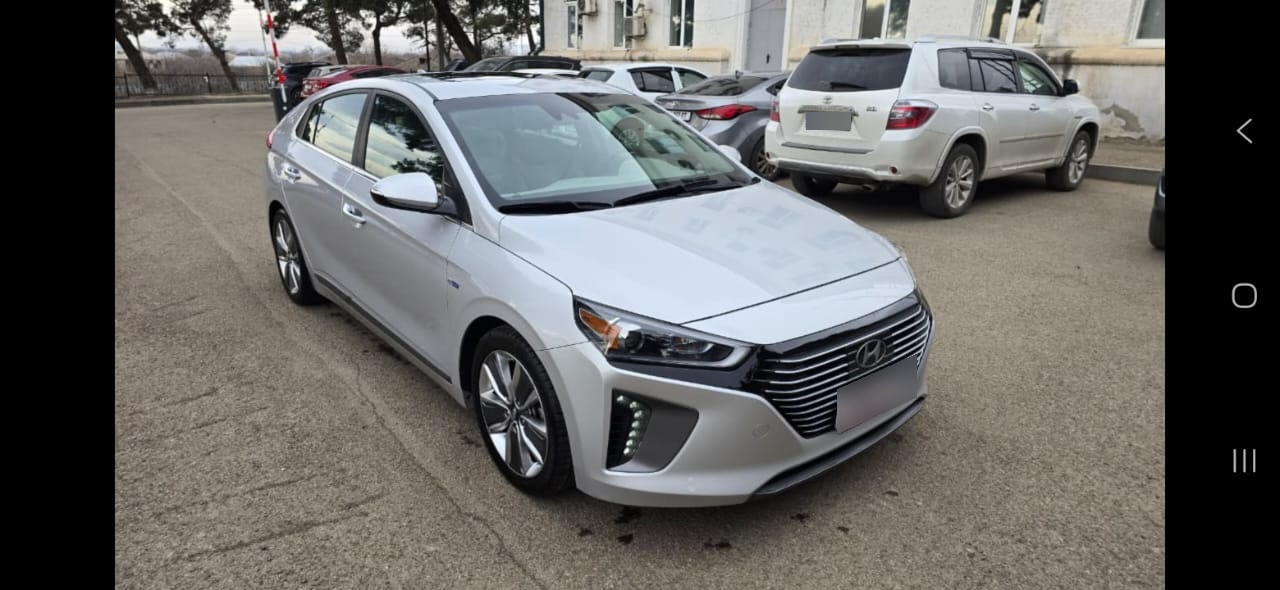 Hyundai Ioniq - фото 2