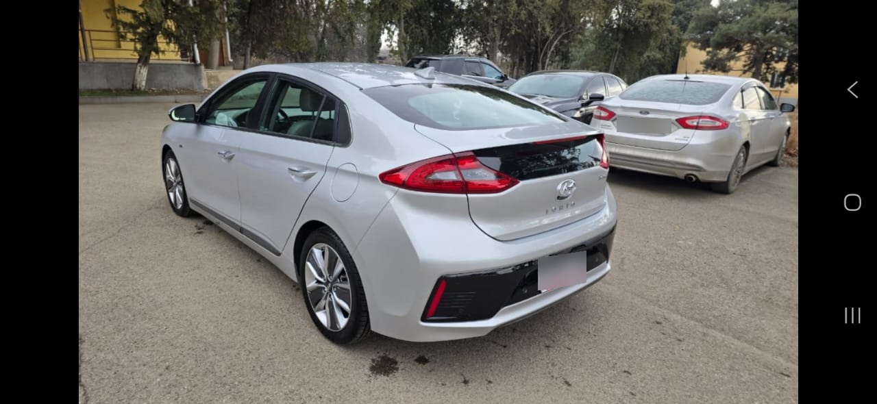Hyundai Ioniq - фото 4
