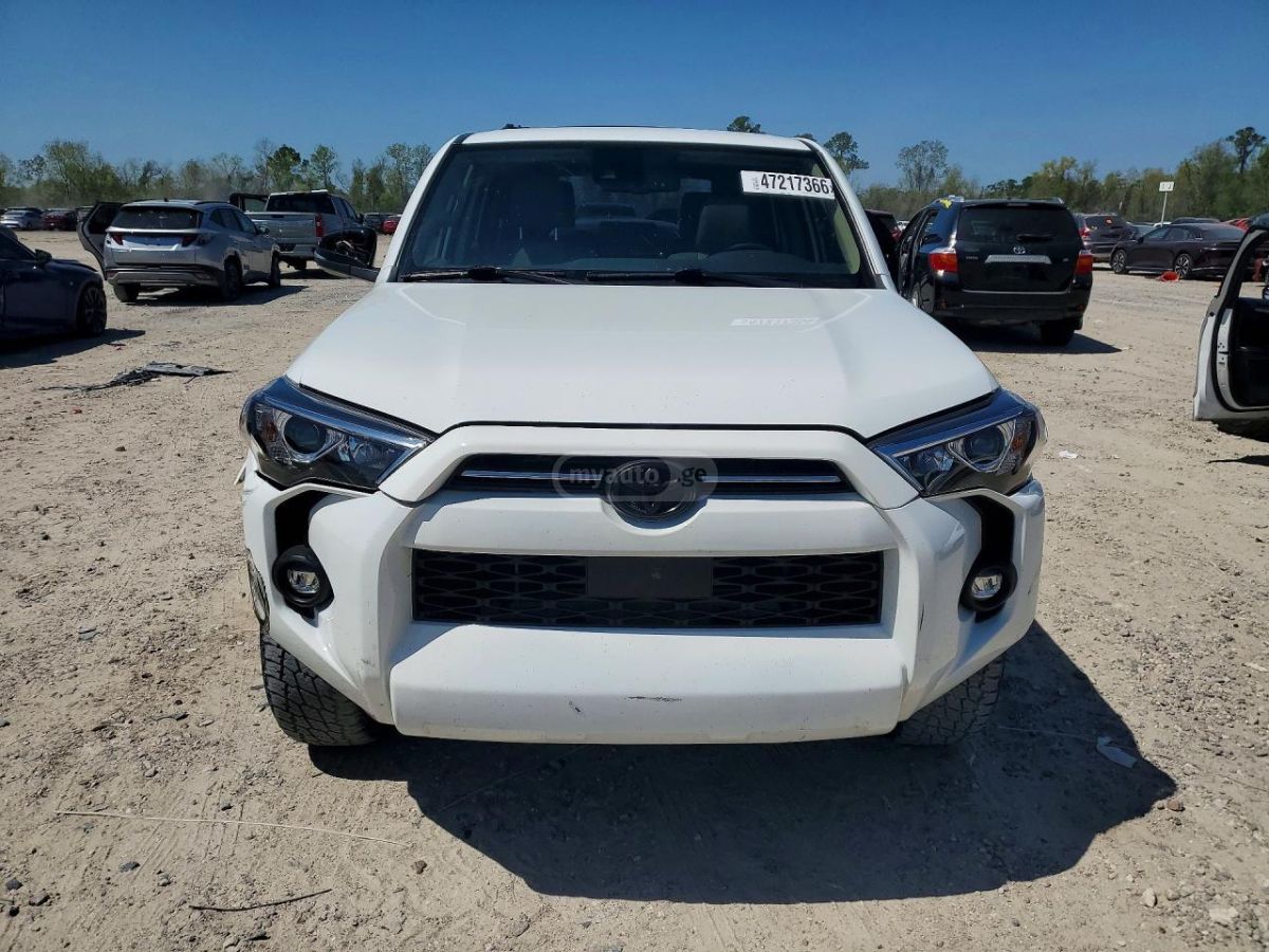 Toyota 4 Runner - фото 5