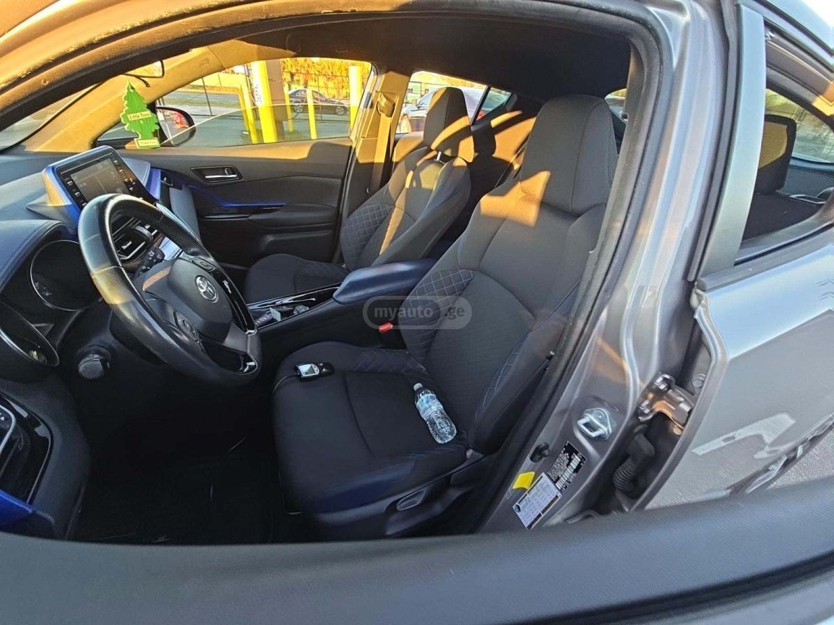 Toyota CHR - фото 5