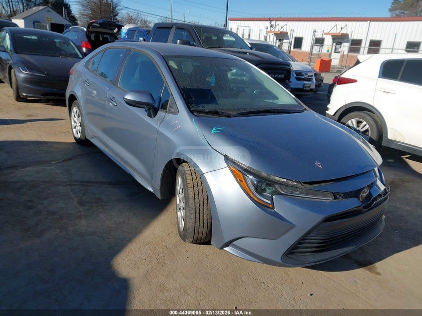 Toyota Corolla - фото 1