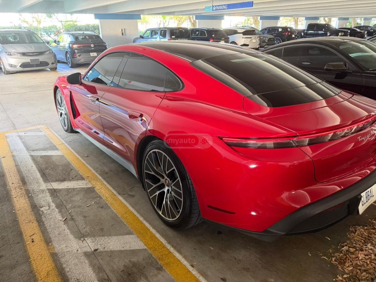 Porsche Taycan 4 S - фото 5