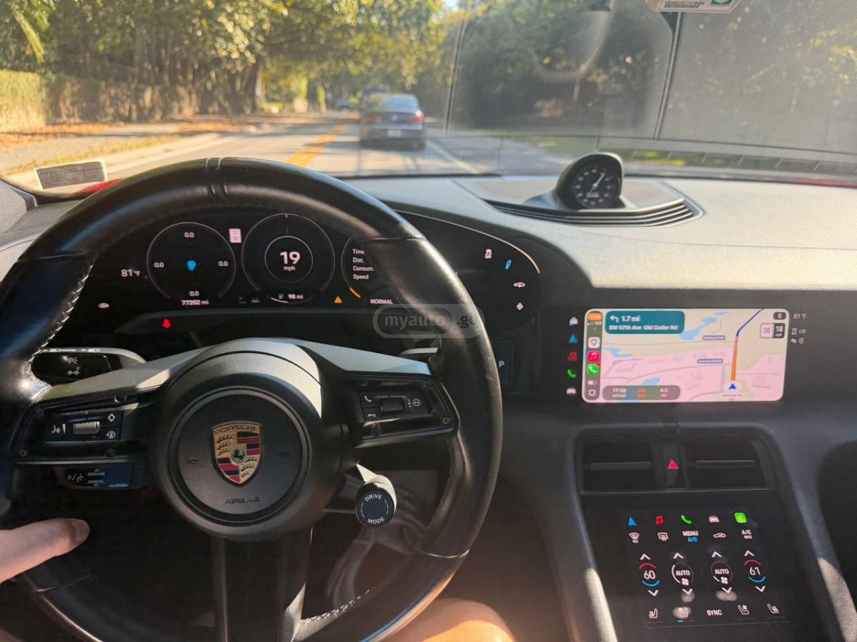 Porsche Taycan 4 S - фото 8