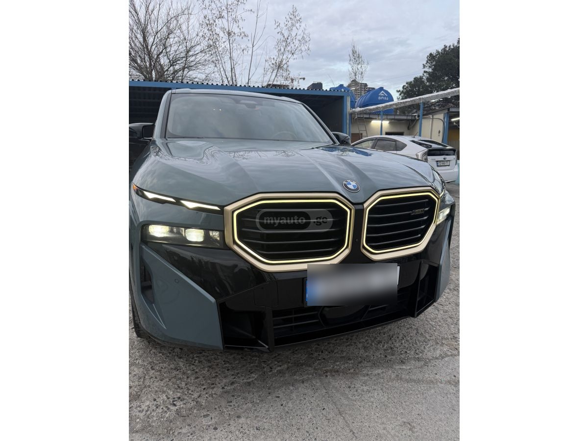 BMW XM - фото 1
