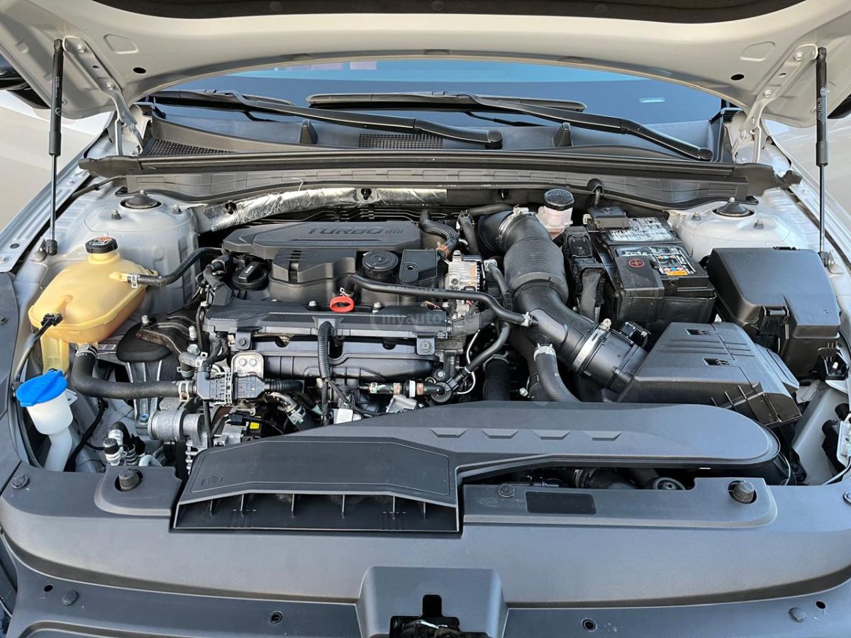 Kia K5 - фото 9