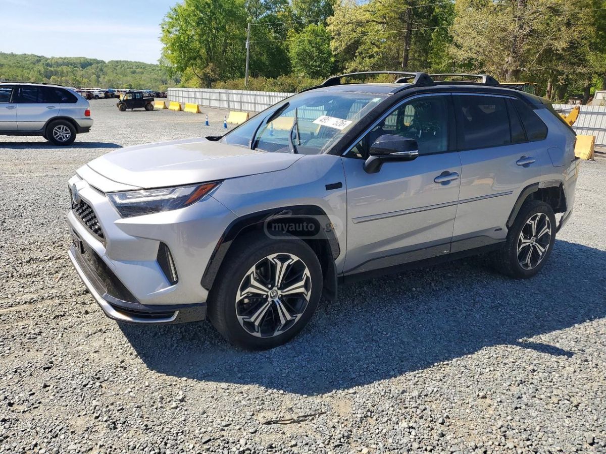 Toyota Rav 4 - фото 4