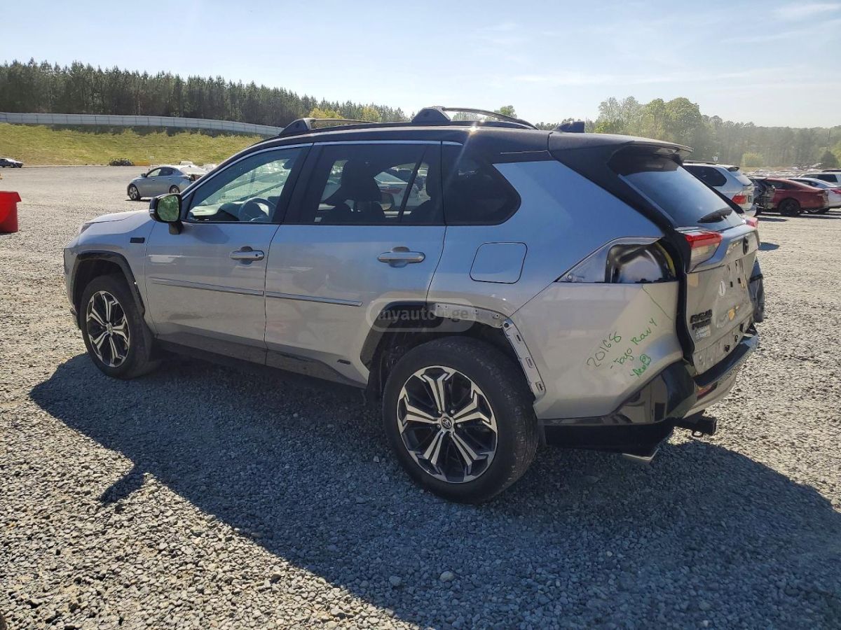 Toyota Rav 4 - фото 6