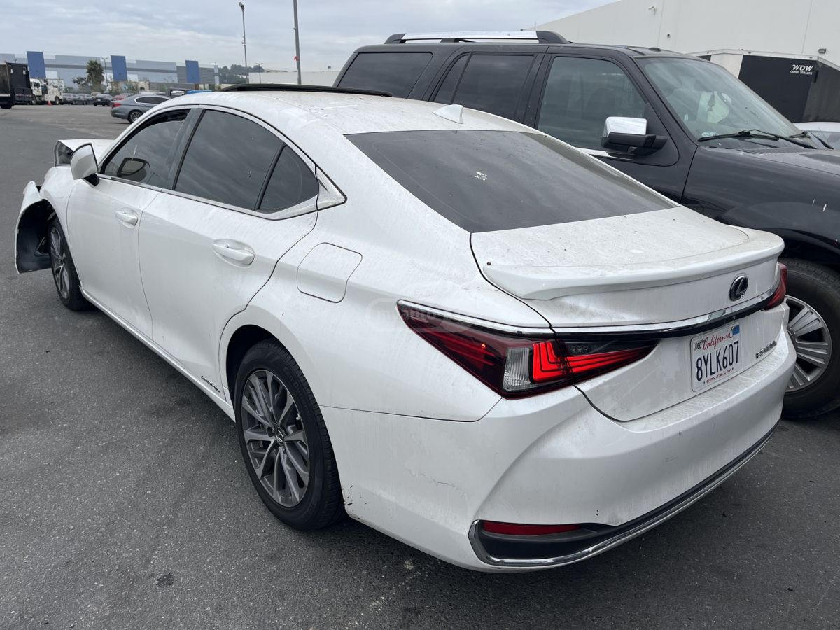 Lexus ES 300 - фото 6