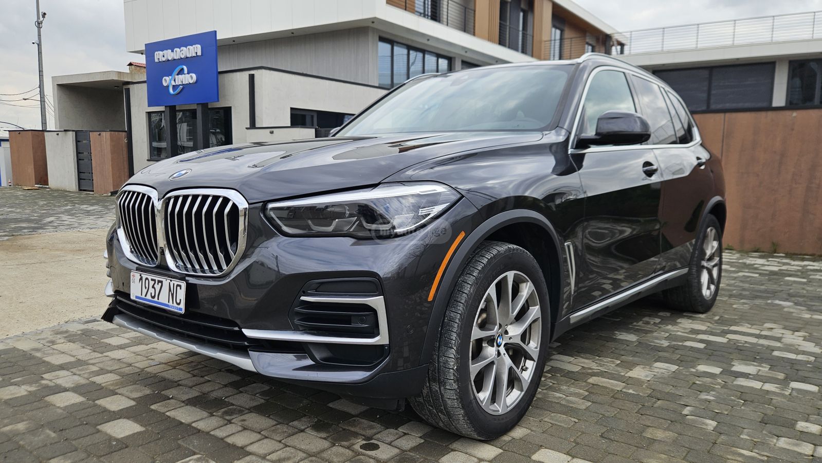 BMW X5 - фото 11