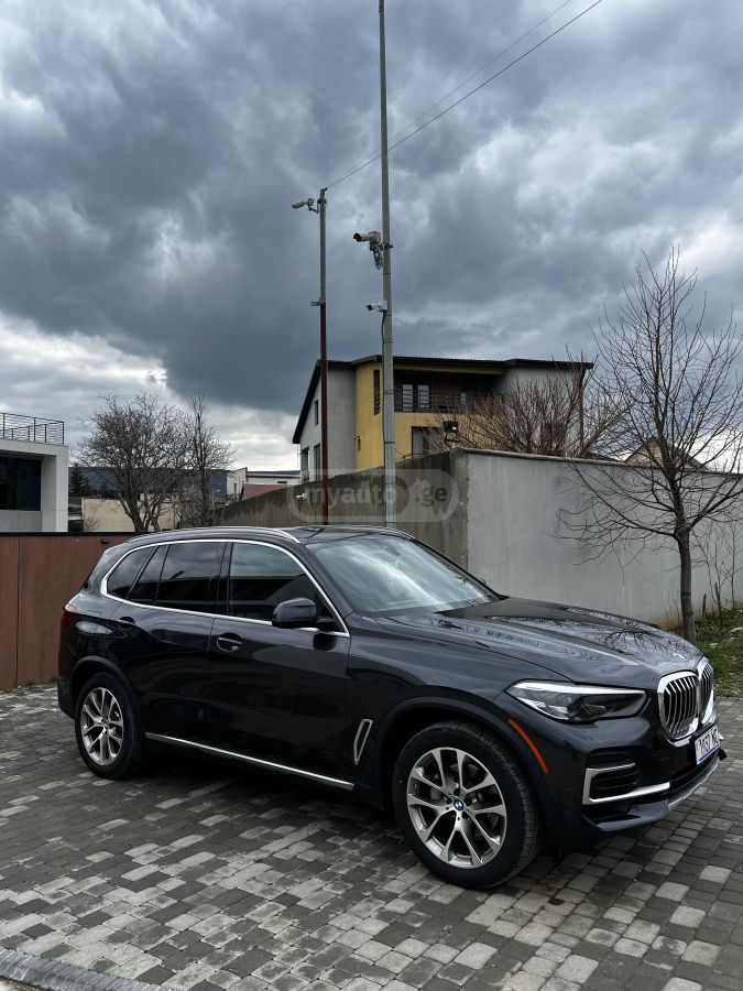 BMW X5 - фото 8