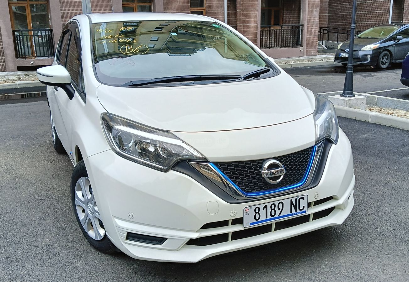Nissan Note - фото 1