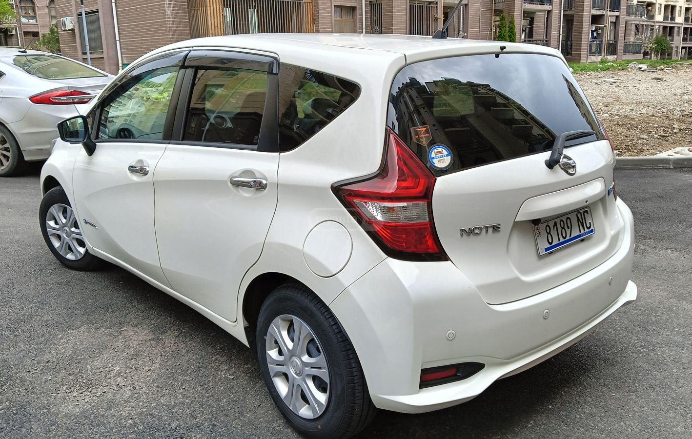 Nissan Note - фото 4