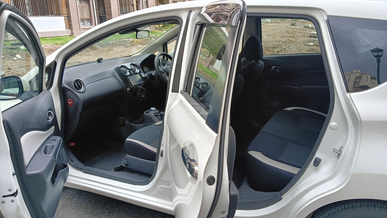 Nissan Note - фото 7