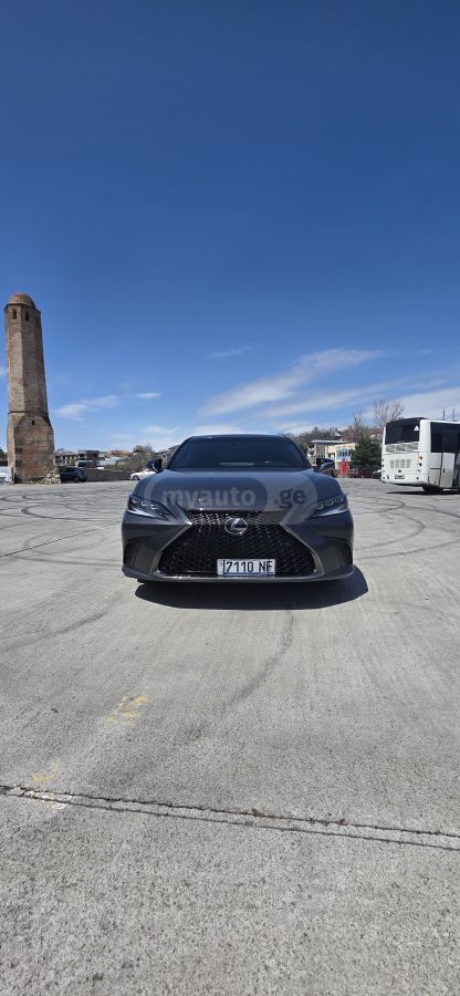 Lexus ES 300 - фото 13