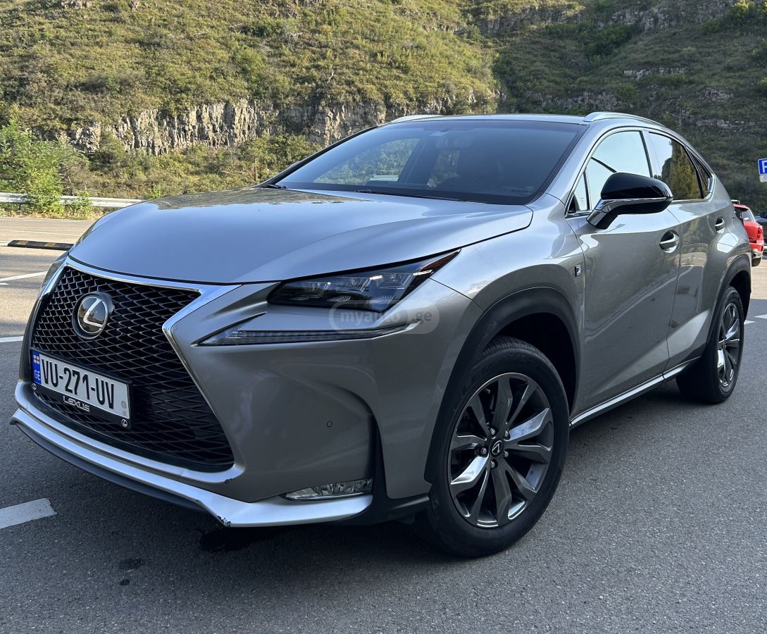 Lexus NX 200 - фото 1