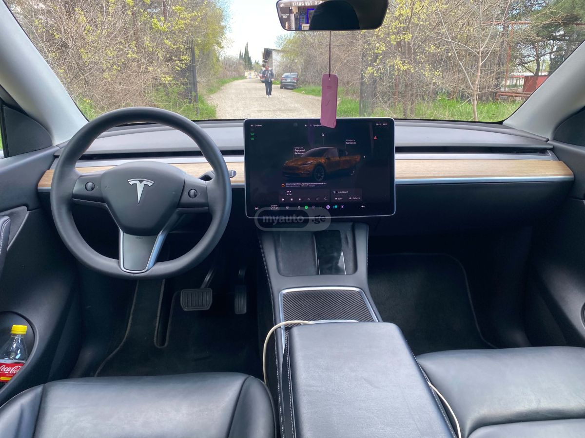 Tesla Model Y - фото 5