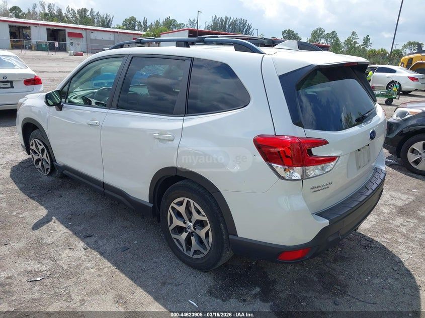 Subaru Forester - фото 3