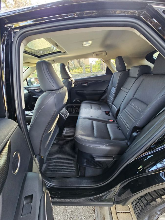 Lexus NX 200 - фото 11