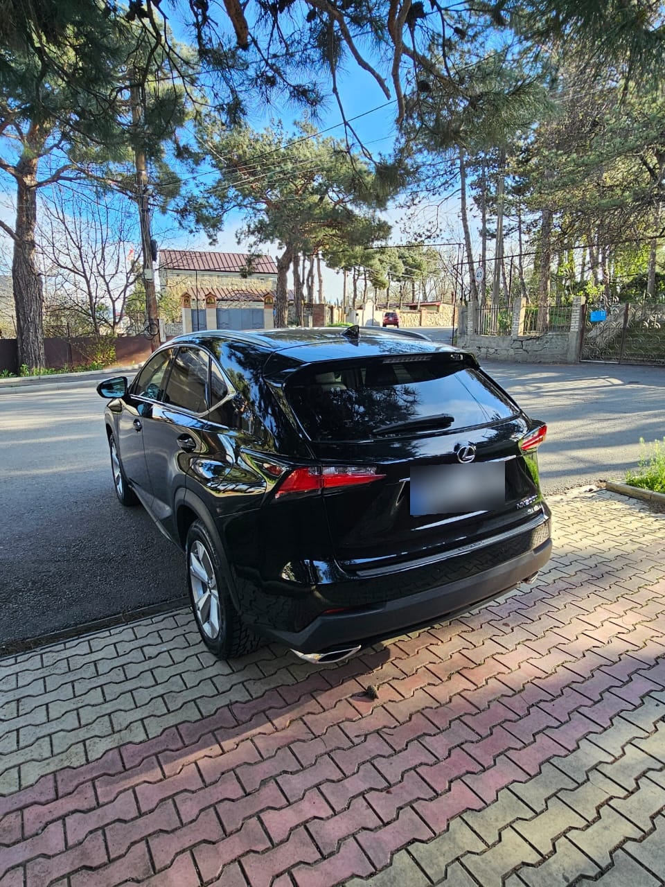 Lexus NX 200 - фото 2