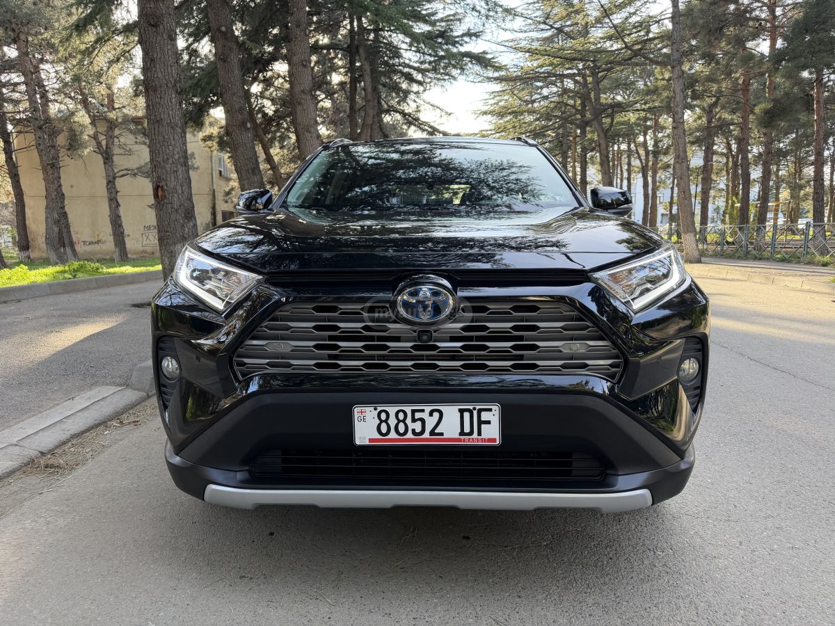 Toyota RAV 4 - фото 3