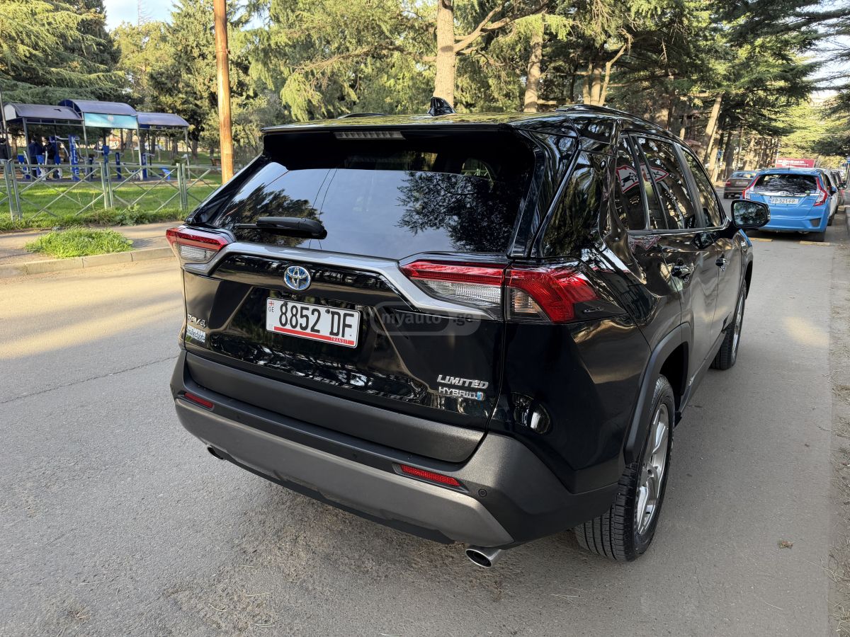 Toyota RAV 4 - фото 4