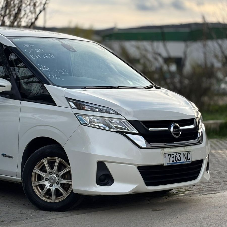 Nissan Serena - фото 6