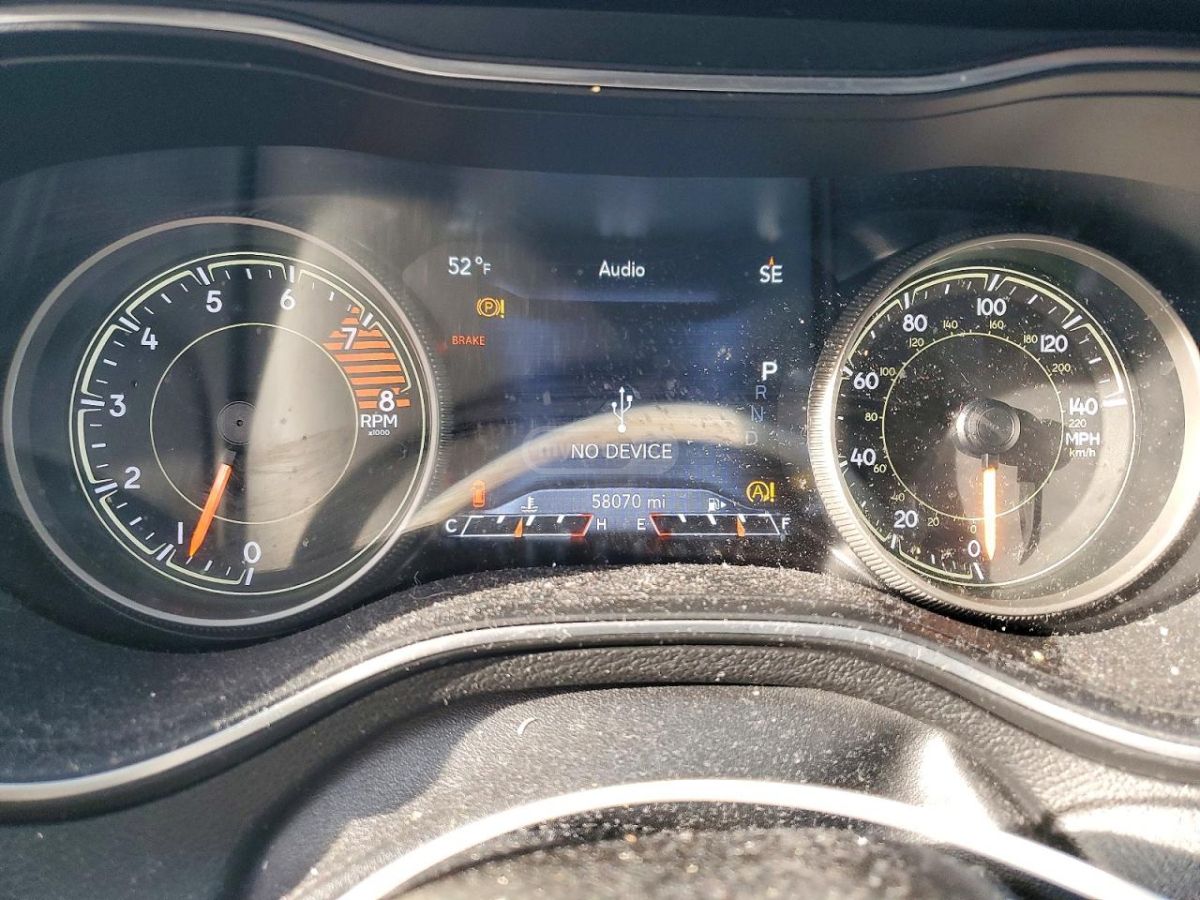 Jeep Cherokee - фото 9