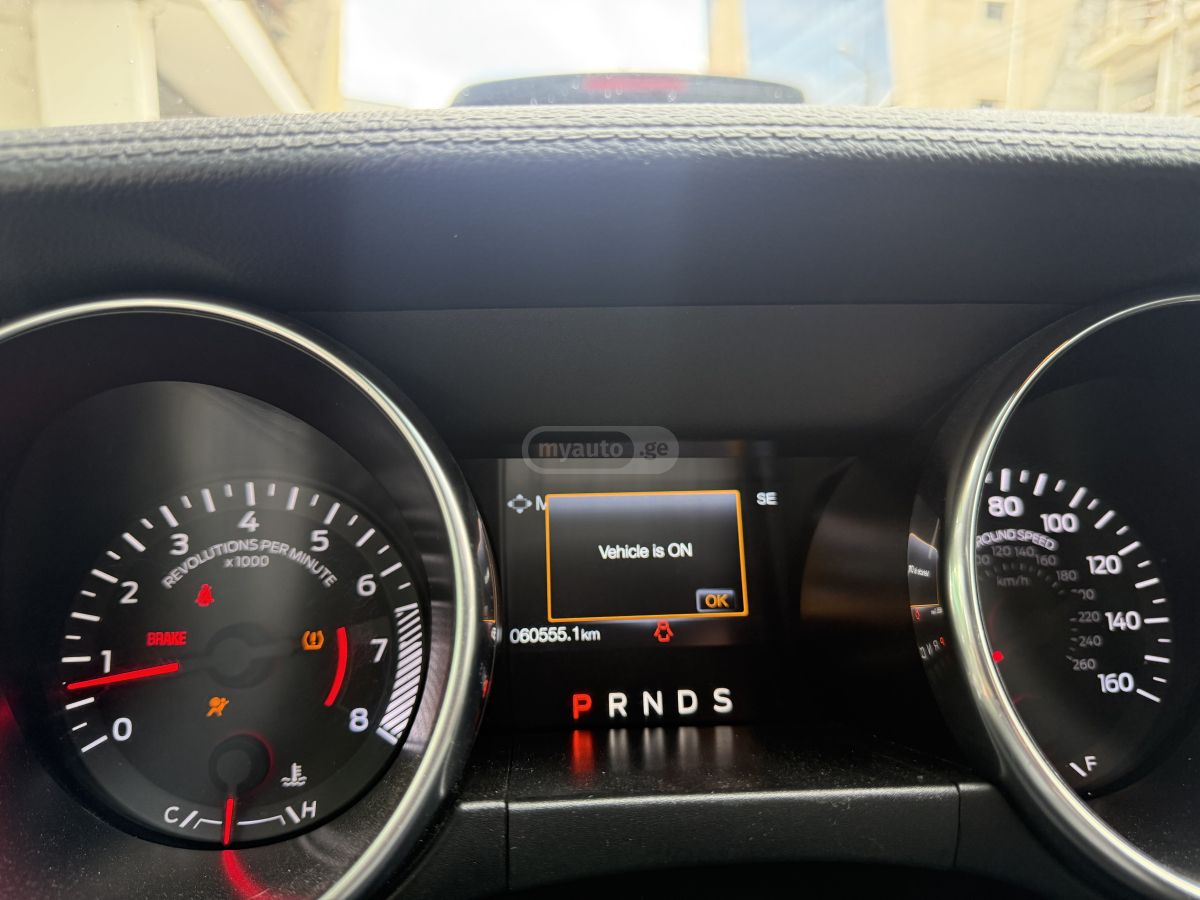 Ford EcoBoost Premium 2dr Convertib — миниатюра 6