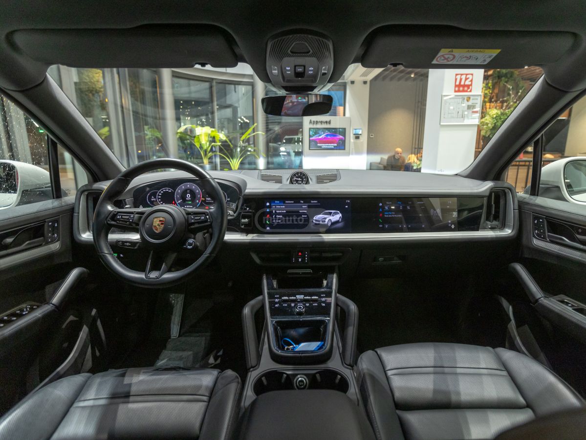 Porsche E-Hybrid — миниатюра 10