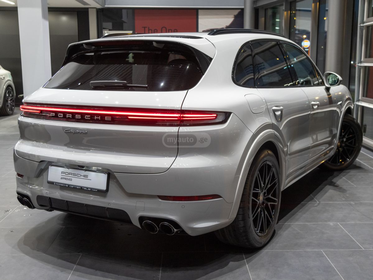 Porsche E-Hybrid — миниатюра 14