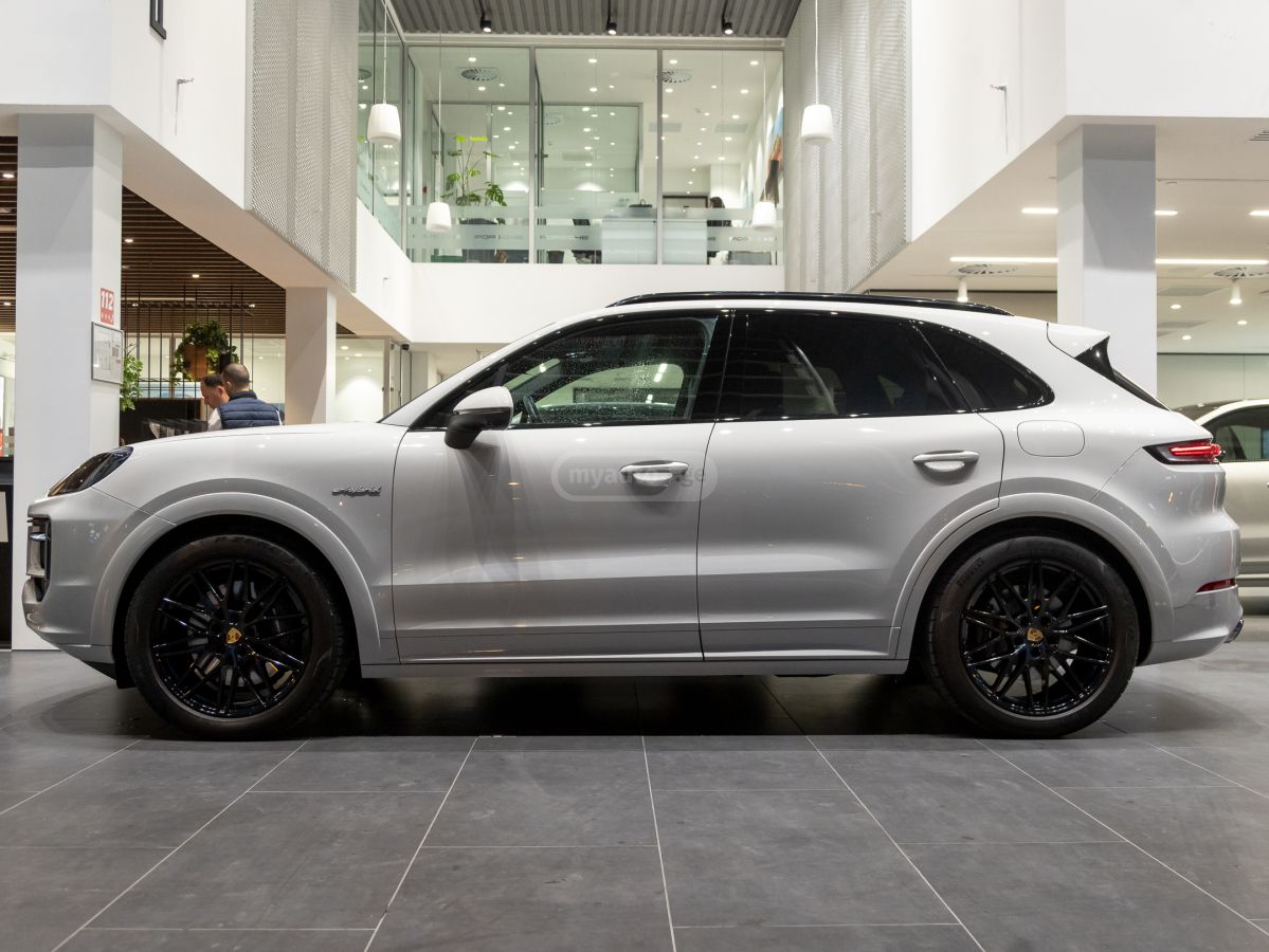 Porsche E-Hybrid — миниатюра 2