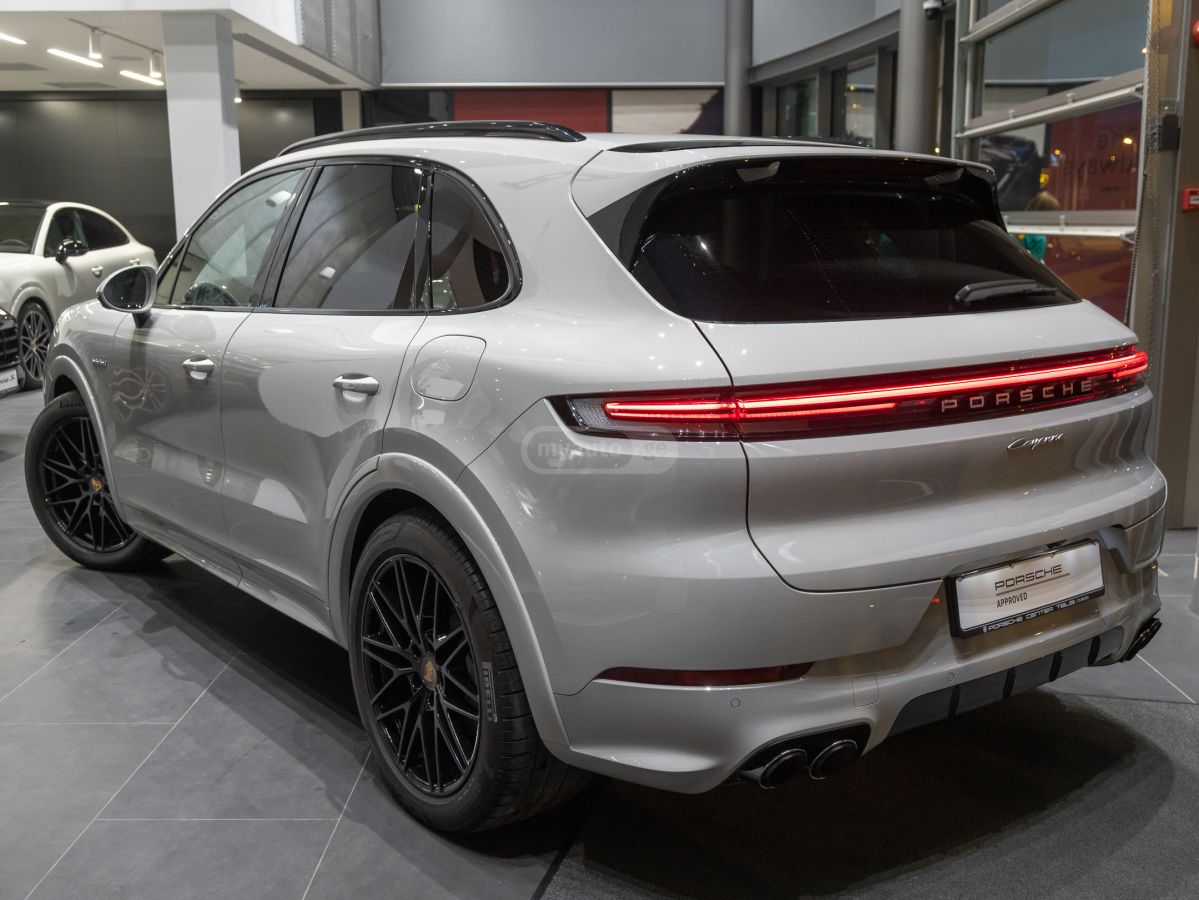 Porsche E-Hybrid — миниатюра 3