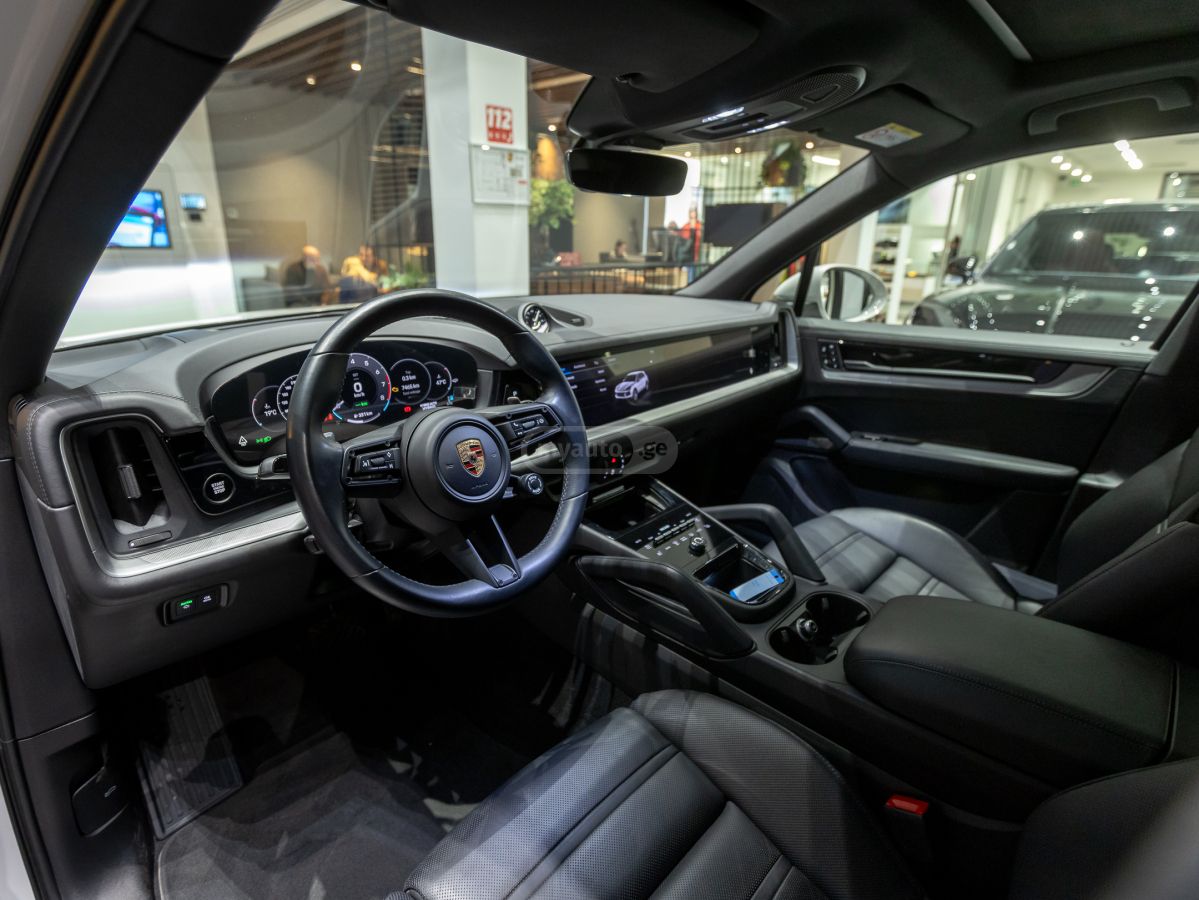 Porsche E-Hybrid — миниатюра 4