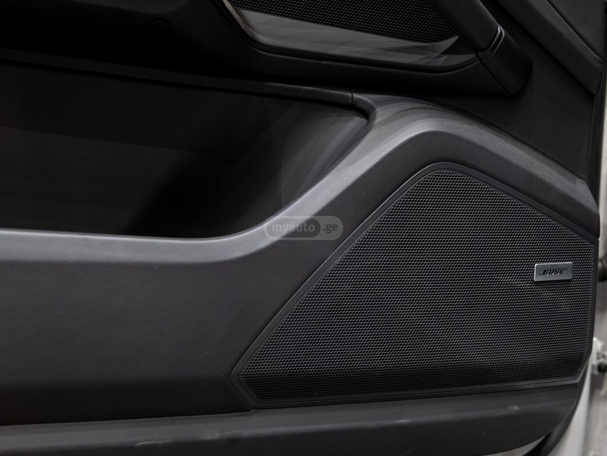 Porsche E-Hybrid — миниатюра 5