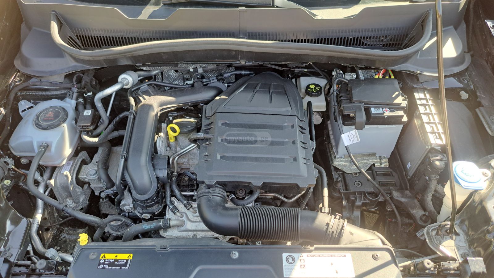 Volkswagen T-Roc - фото 10